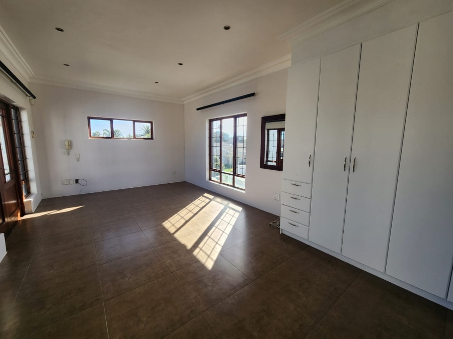 To Let 4 Bedroom Property for Rent in Parklands Western Cape